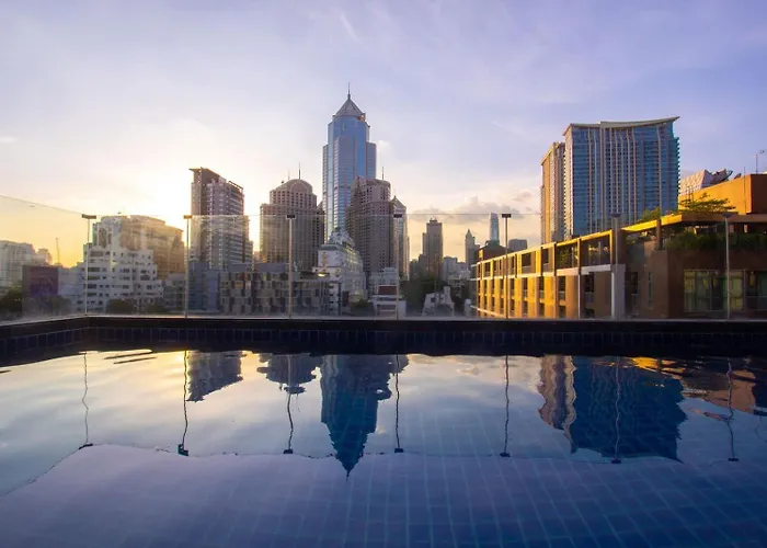 Icon Sukhumvit 2 מלון