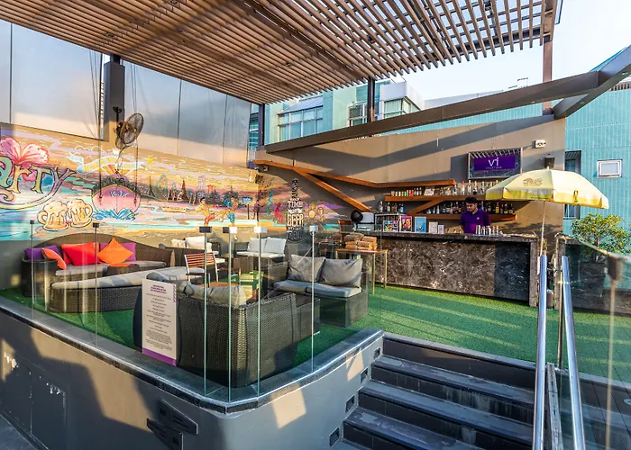 Icon Sukhumvit 2 Hotel 4*